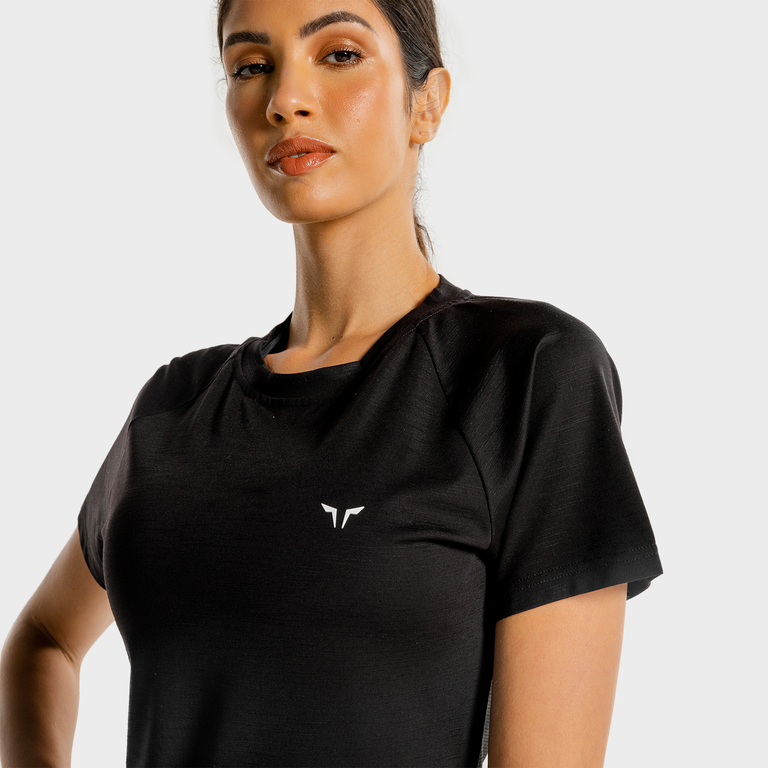 BLACK SLIM TEE